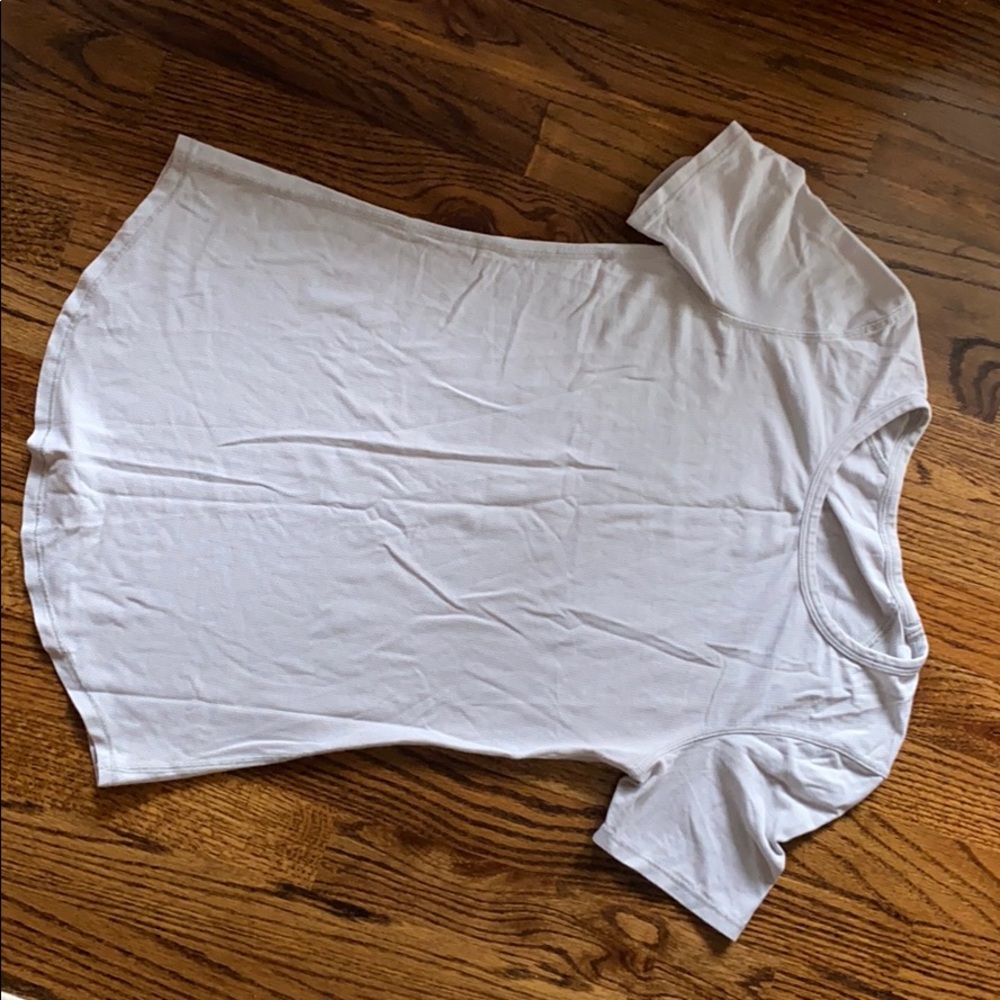 Lululemon T-Shirt